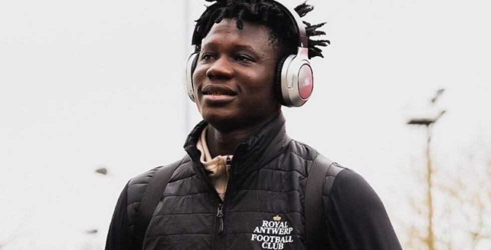 Royal Antwerp announces the signing of a promising Nigerian striker!