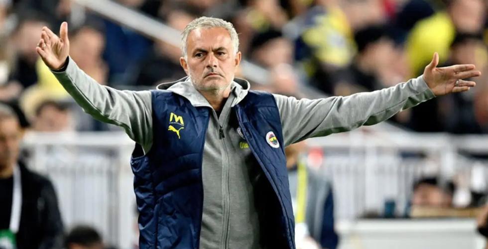 Ligue Europa: Mourinho s’insurge contre l’arbitrage ! (Vidéo)