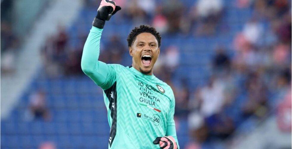 Maduka Okoye intéresse Bournemouth