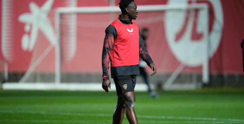 Séville FC : Fin de saison pour Akord Adams / Image : Sevilla FC