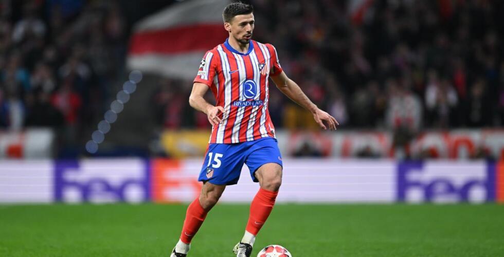 مدافع برشلونة يريد انتقالًا كاملاً