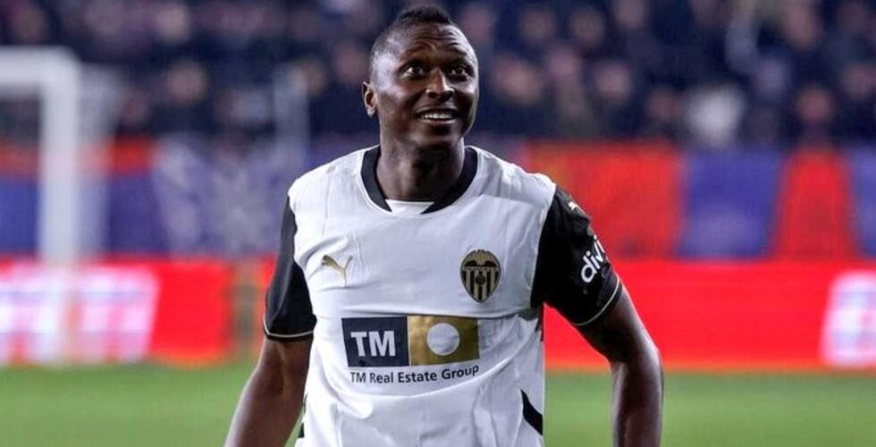 Un club du Qatar s’intéresse à Umar Sadiq