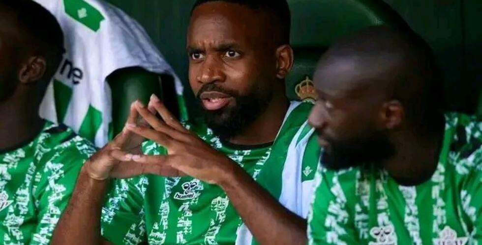 "Je m'en fiche des critiques"... Bakambu répond à ses détracteurs