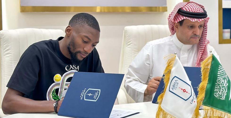 Officiel : Karl Toko Ekambi quitte Al-Ettifaq à la fin de son contrat !