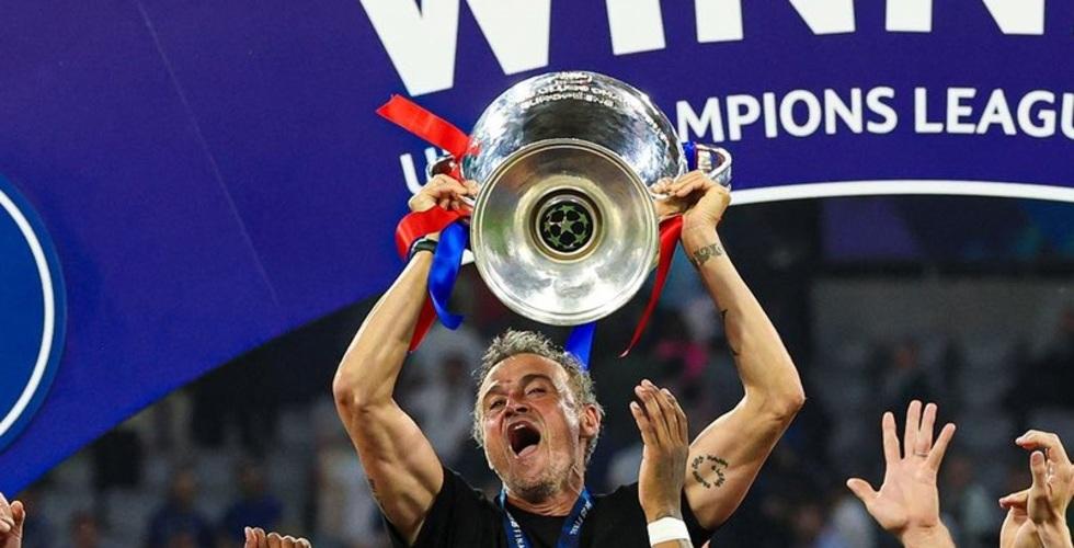 إفريقي في التشكيل المثالي لمسابقة دوري أبطال أوروبا 2025
