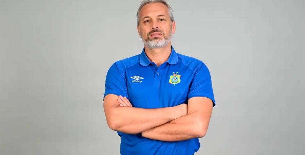 "L’amour du maillot passe avant tout"… Desabre lance une pique aux déserteurs