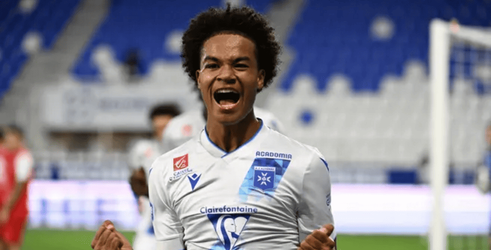 Elikya Legros passe pro avec l’AJ Auxerre