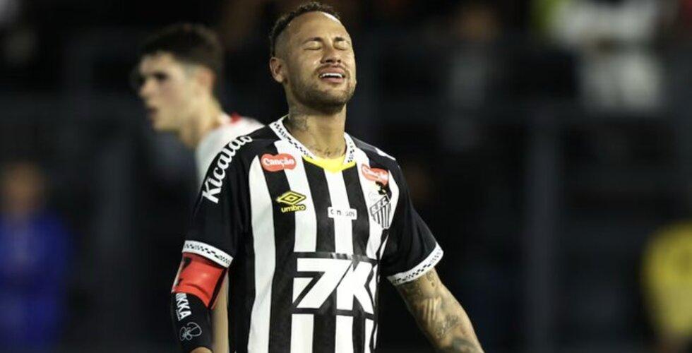 Neymar discute avec des clubs européens