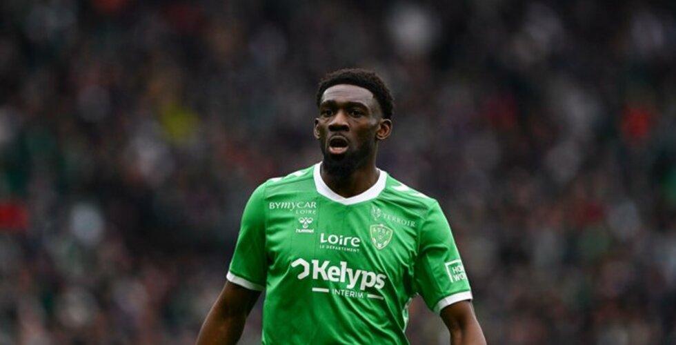 Dylan Batubinsika dans le viseur des clubs en Grèce et en Turquie