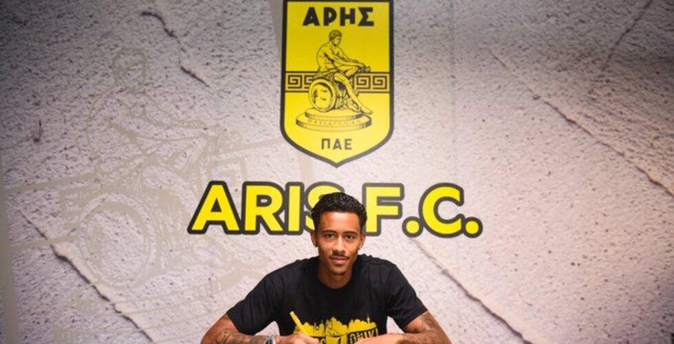 Officiel : Noah Fadiga s’engage avec l’Aris FC