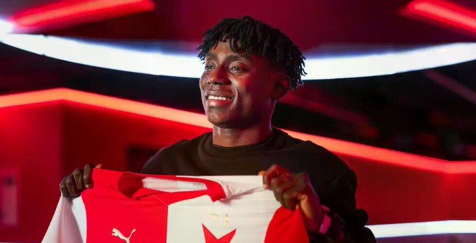 Voici pourquoi Igoh Ogbu a prolongé avec le Slavia Prague