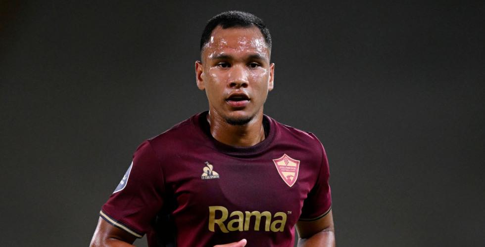 Bafana Bafana star shuns Kaizer Chiefs and Orlando Pirates for Mamelodi  Sundowns - Foot Africa