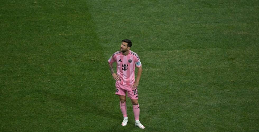Une banderole offensante vise Messi lors du choc PSG contre l'Inter Miami