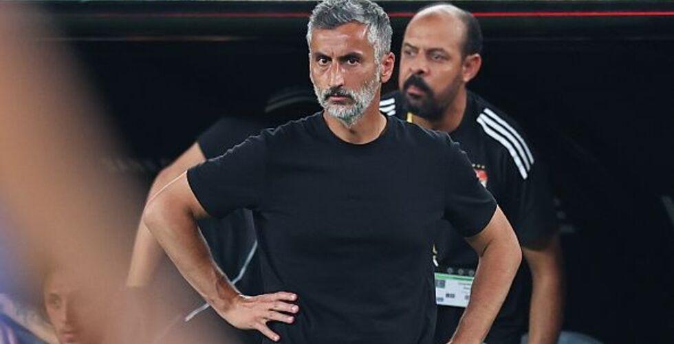 Al Ahly : José Riveiro réclame trois recrues défensives