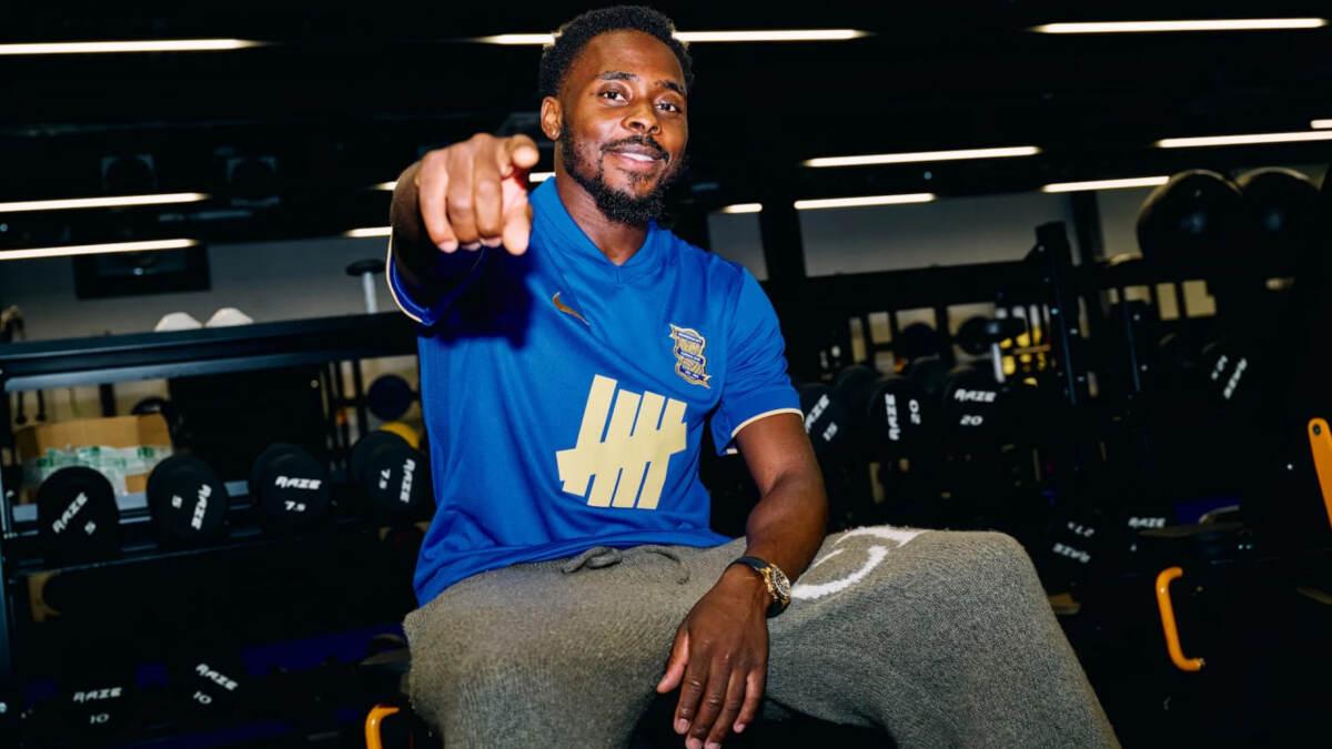 Bright Osayi-Samuel s’engage librement à Birmingham City