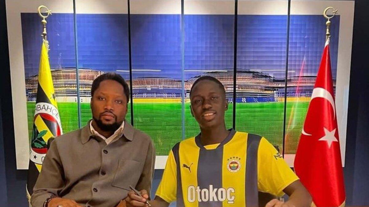 Officiel, Abdou Aziz Fall s'engage avec Fenerbahce