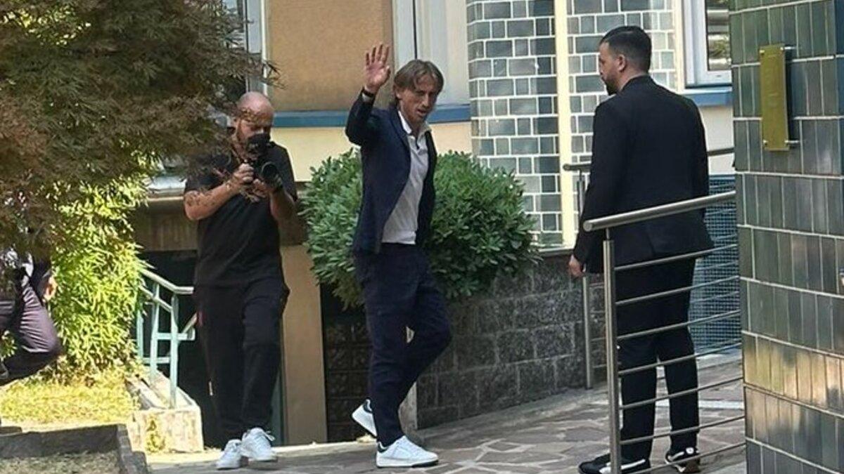 Luka Modric finalise son arrivéee à Milan