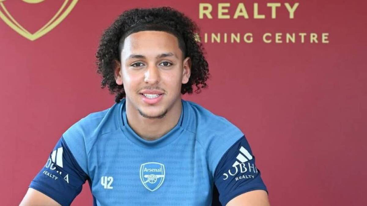 Arsenal signe le talent d'origine égyptienne Cameron Ismail pour son premier contrat professionnel