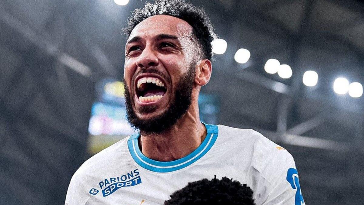 Pierre-Emerick Aubameyang - Tia Chớp Gabon Hành Trình Của Một Ngôi Sao Sáng