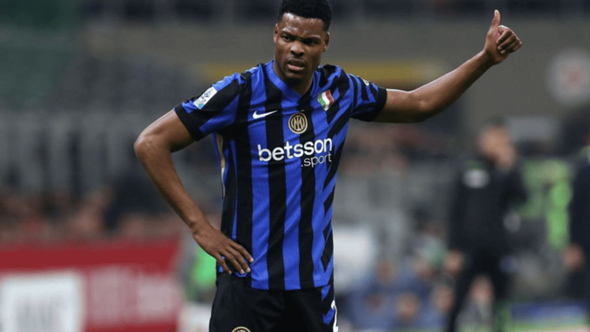 Le Barça abandonne la piste Denzel Dumfries