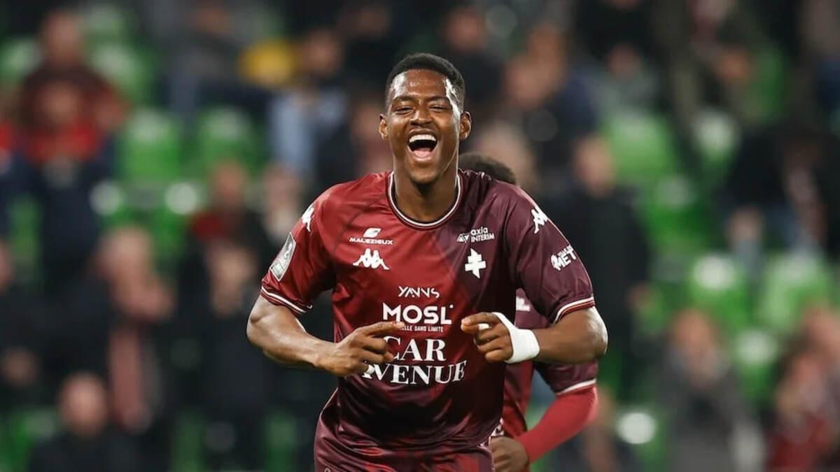 Manchester United et le Borussia Dortmund ciblent Idrissa Gueye du FC Metz