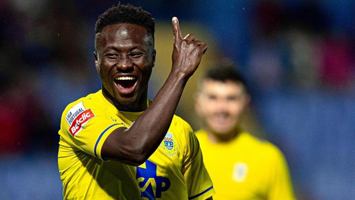 Morlaye Sylla découvre une nouvelle expérience en Saudi League avec Damac FC.