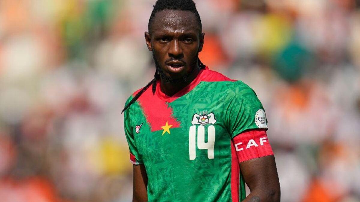 Issoufou Dayo choque son équipe avec une décision soudaine. La fin pour les deux parties ?