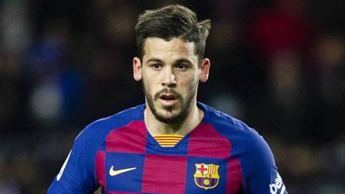 L'ancien joueur du Barça Carles Pérez victime d'une blessure stupéfiante après une morsure de chien
