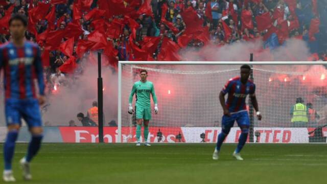 La maîtrise des penalties de Henderson frappe encore — Salah et Marmoush en savent quelque chose