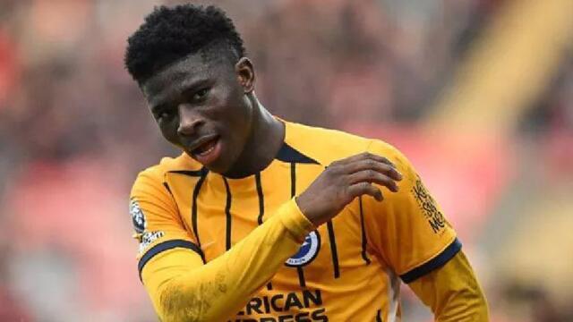 Manchester United veut sacrifier des joueurs pour Carlos Baleba