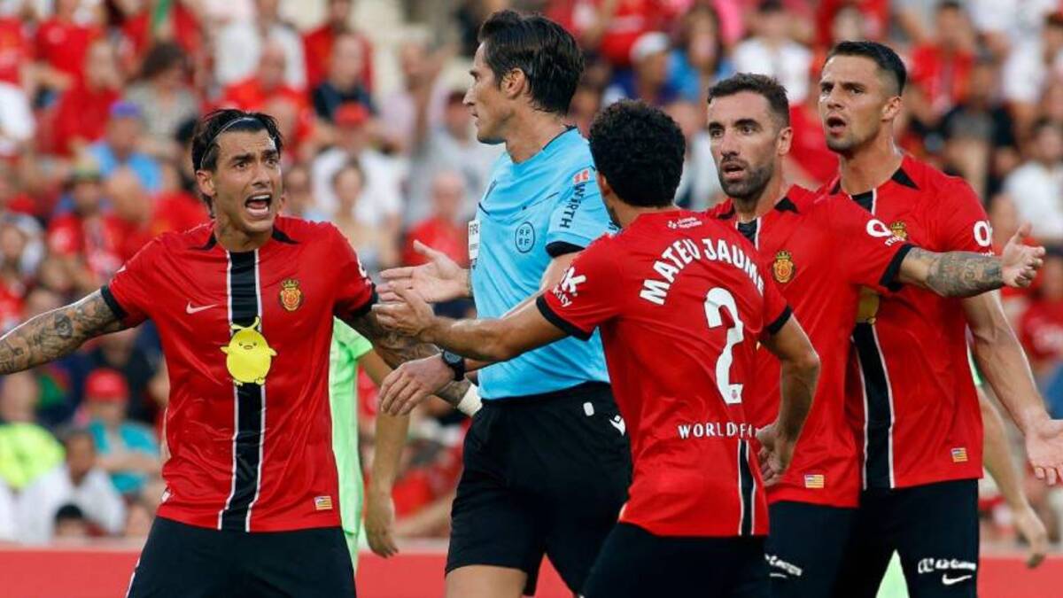 مايوركا تصنع تاريخًا في الليغا بطردين في الشوط الأول