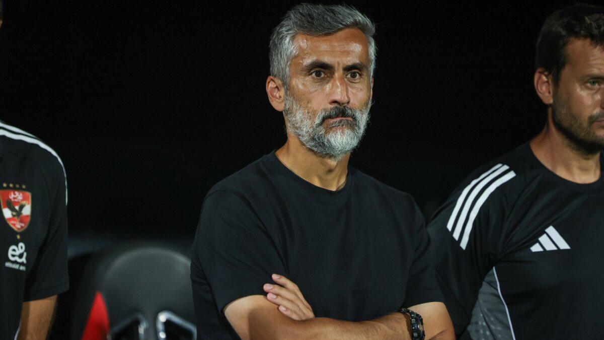 الأهلي يقيل خوسيه ريفيرو