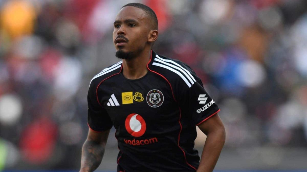 Oswin Appollis sparks electric Orlando Pirates to third Premiership win - Foot Africa