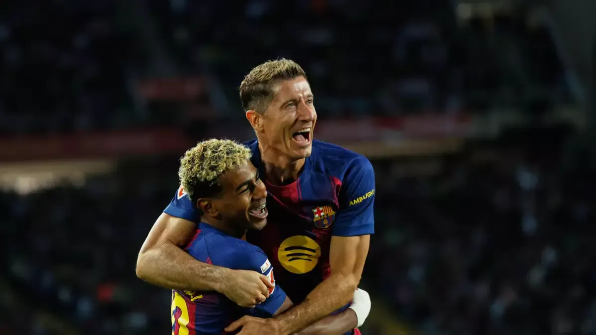 دوري أبطال أوروبا / برشلونة باريس سان جيرمان: مفاجأة من فليك في القائمة الرسمية 