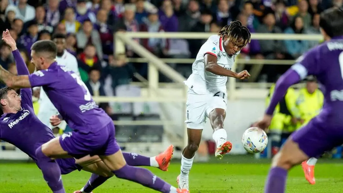 الدوري الإيطالي – ميلان ضد فيورنتينا: الموعد، التوقيت، القنوات والتشكيلات المتوقعة