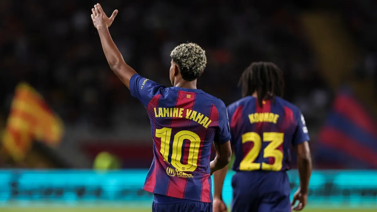 لامين يامال يسطر رقماً قياسياً جديداً لبرشلونة في دوري أبطال أوروبا!