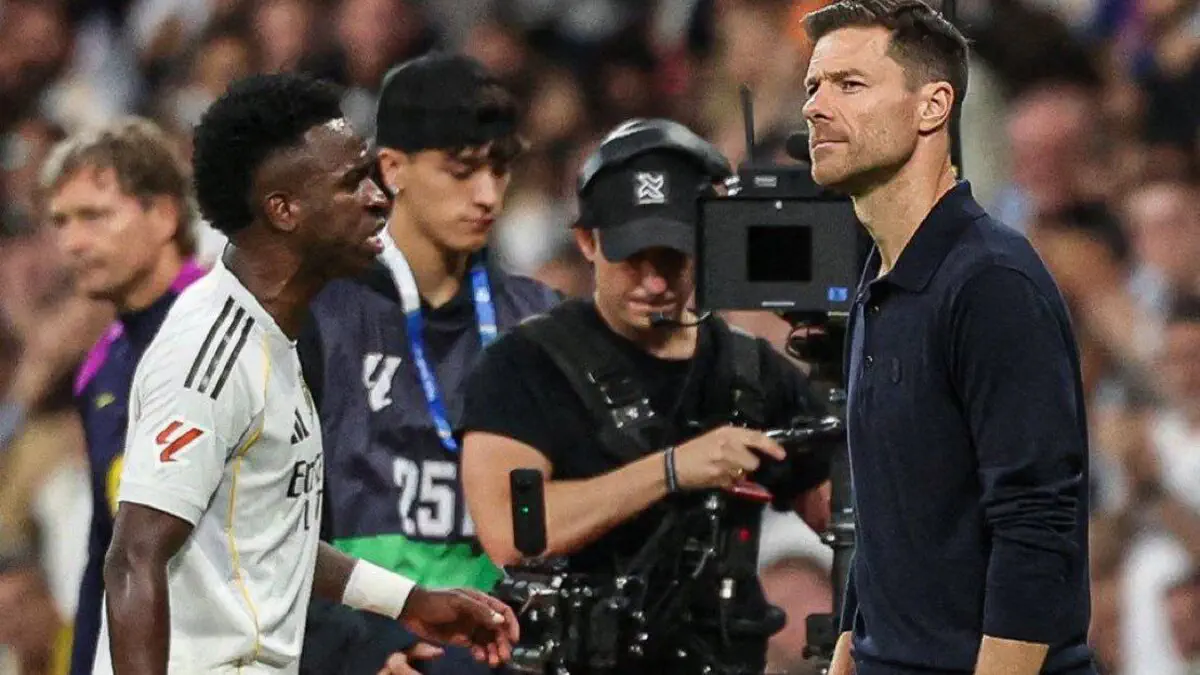 الكلاسيكو: فينيسيوس غاضب من تشابي ألونسو وريال مدريد يرد