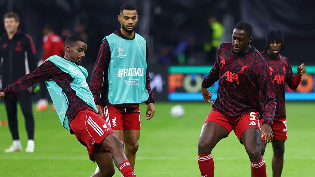 ليفربول يتلقى ضربة جديدة بعد استبعاد مدافعه لمدة 6 أسابيع