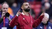 الملك المصري محمد صلاح يواصل كتابة التاريخ في أنفيلد
