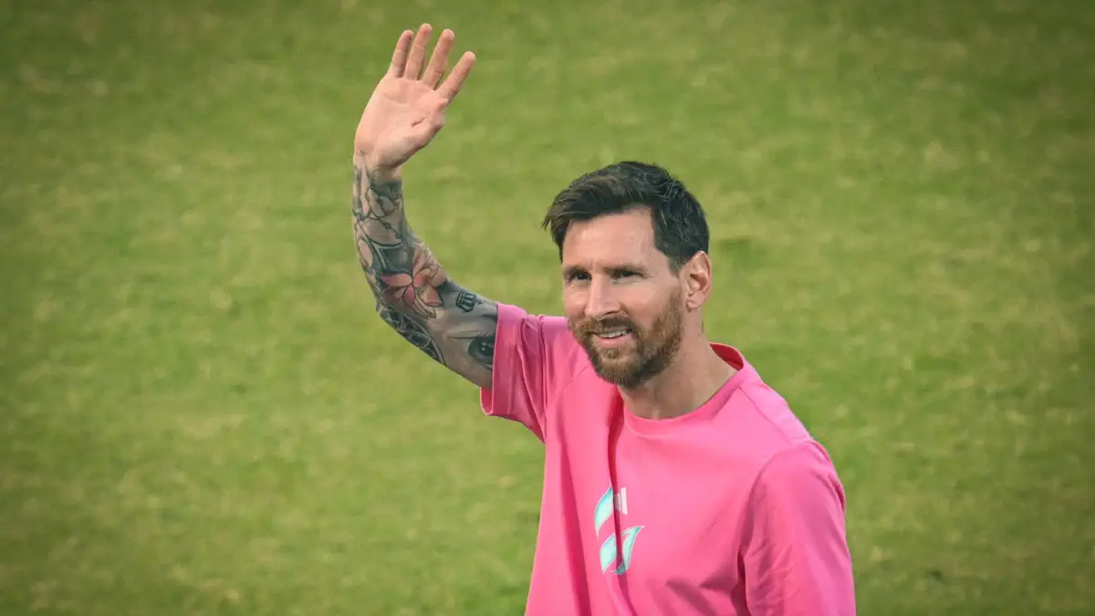 برشلونة يحسم مصير عودة ليونيل ميسي إلى الفريق الأول!