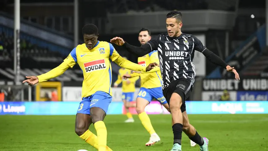 Nadhir Benbouali