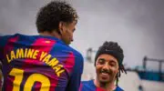 برشلونة ضد أتلتيكو: أجواء جنونية عند وصول الكتالونيين إلى الملعب (فيديو)