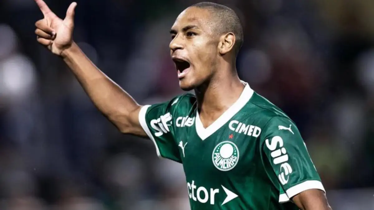 Eduardo Conceição makes his choice between Barcelona and Manchester - Foot  Africa