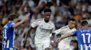 ريال مدريد ينجو من انتفاضة ألافيس المتأخرة ليبقى في سباق اللقب