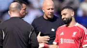 تبديل صلاح يثير القلق: الجهاز الفني لمنتخب مصر يتواصل فوراً بعد الإصابة
