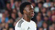 Vinicius Junior déclenche la fureur du Camp Nou avec un geste provocateur lors de la soirée du titre du Barça