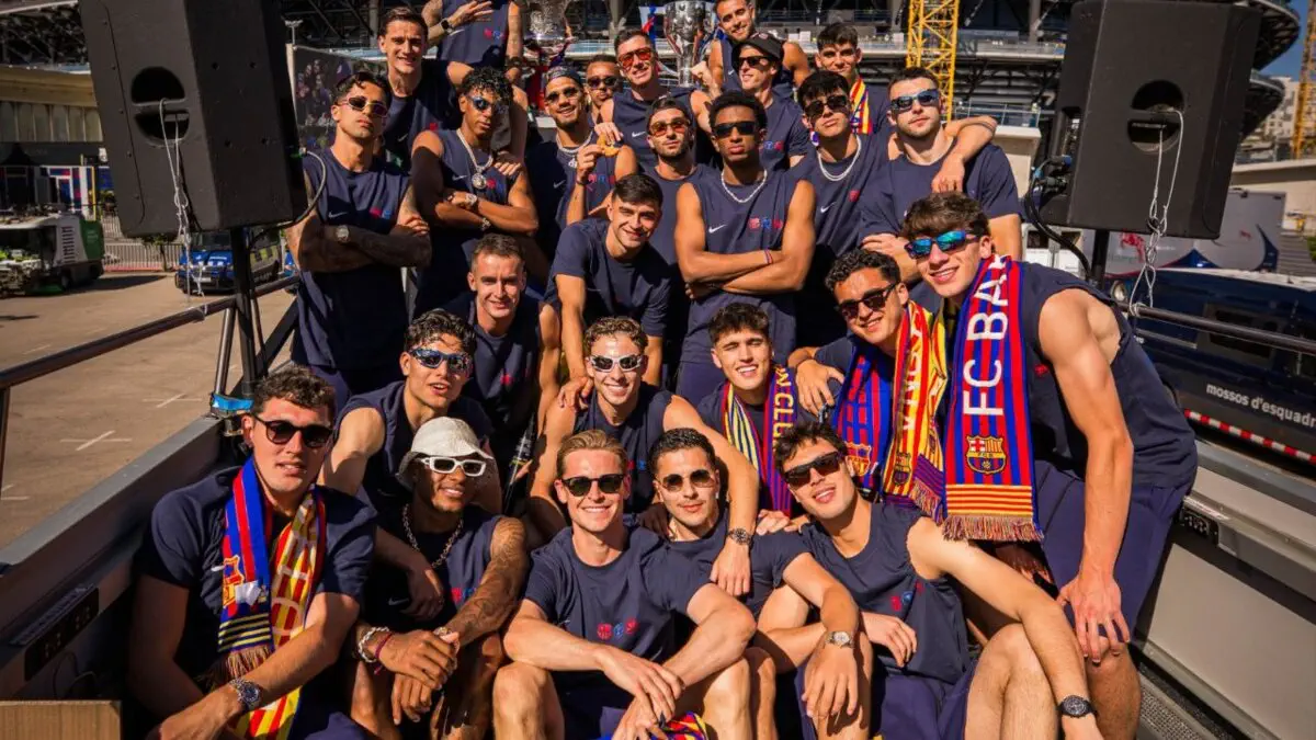 LaLiga: Barça's spectacular parade through the streets - Foot Africa