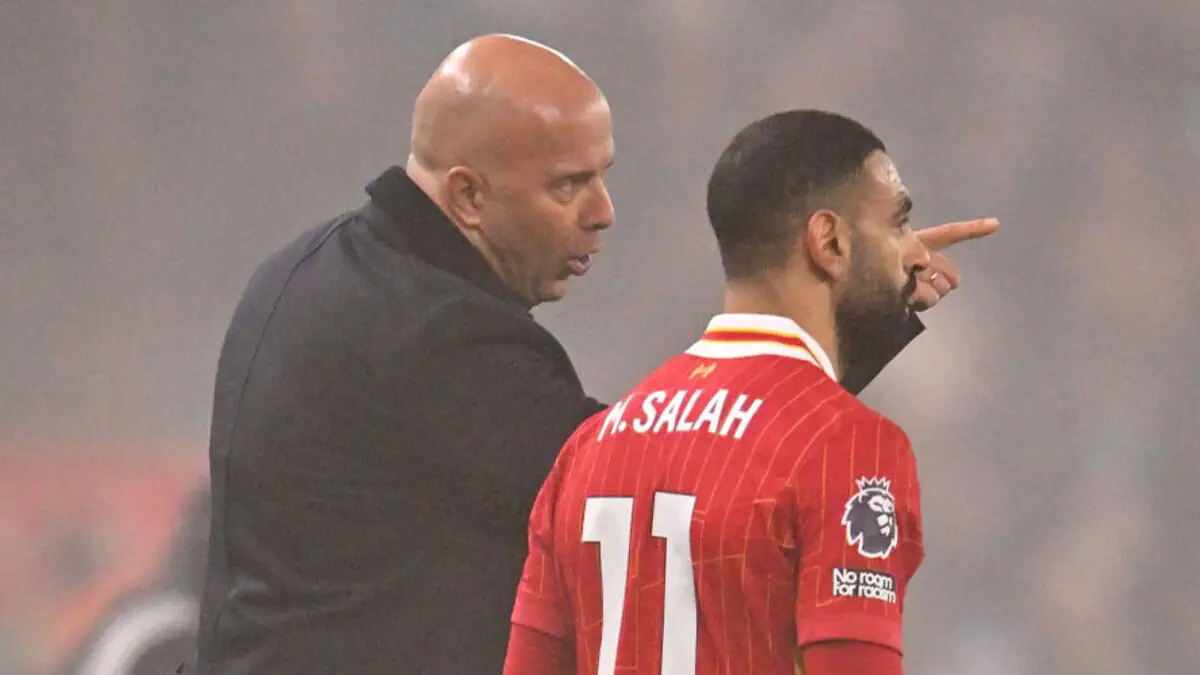 فان نيستلروي الجديد؟ سلوت يواجه قراراً مصيرياً بشأن صلاح على طريقة فيرغسون