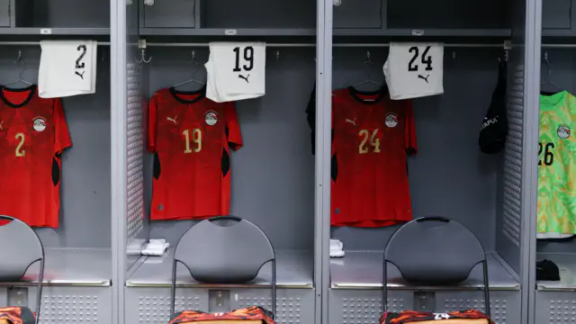 Pas de Salah dès le coup d'envoi ! Hossam Hassan dévoile la composition de l'Égypte pour le choc face au Brésil avant la Coupe du monde 2026