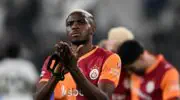 Manchester United pense toujours à Victor Osimhen